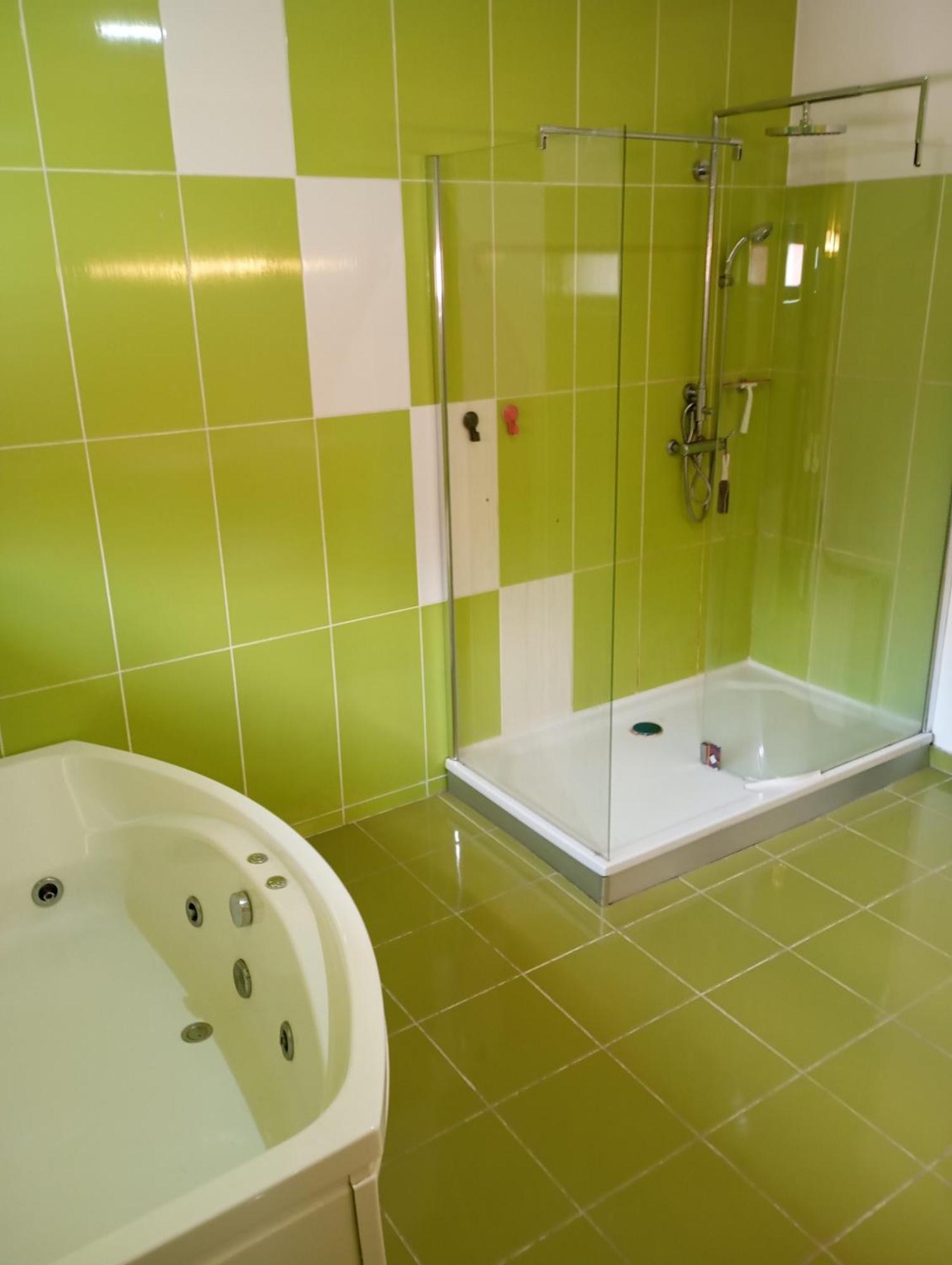New Spacious Villa! Bucarest Extérieur photo